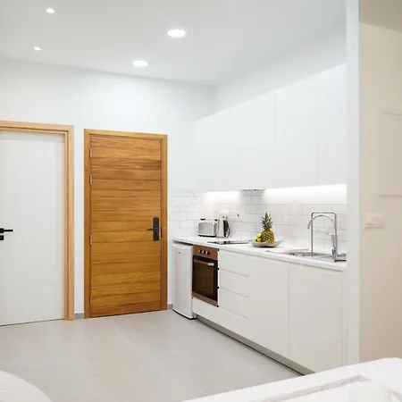 Chrystal Blue Suites Studio Hermia Apartment